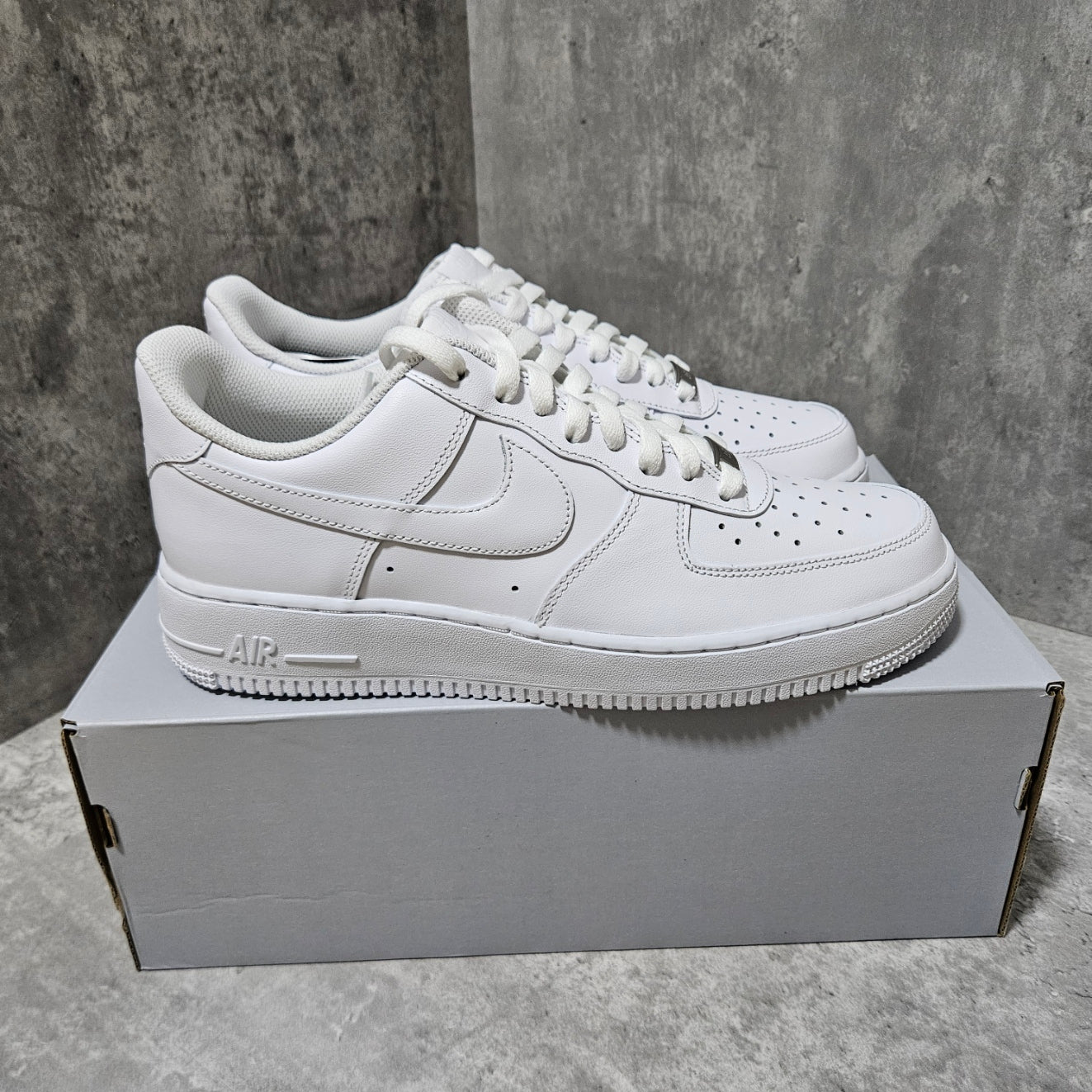 ナイキ エアフォース1 '07